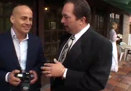 Petite blonde blanche avec une énorme bite noire