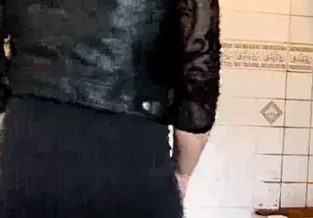 Ma fille aime le prendre par larrière.