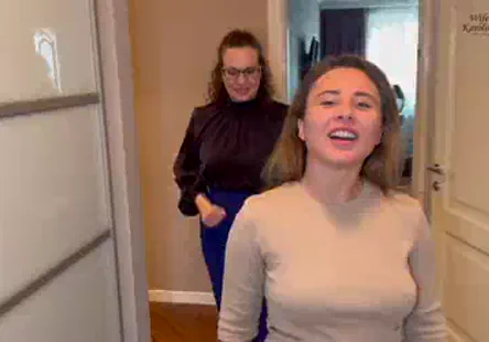 Cumming à son dirty talk tandis quelle mange mon sperme.