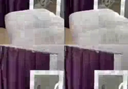 Je veux que tu te masturbes et que tu avales tout ton délicieux sperme pour moi, tout en répétant mon nom encore et encore.