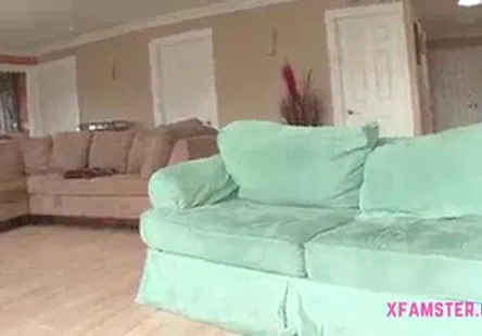 Je dois y aller, ma mère a failli me surprendre en train de me branler