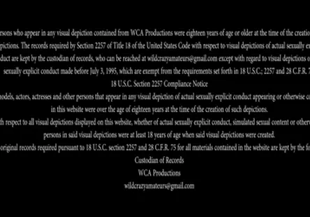 Un mâle alpha américain détruit une délicate beauté asiatique avec son énorme bite dans une somptueuse suite dhôtel.