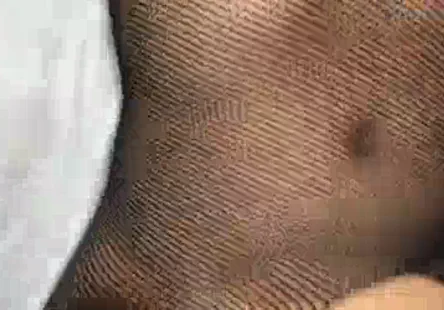 Sabrina aime se faire baiser par des grosses bites noires et sucer des bites comme une pro