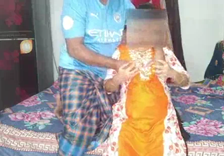 Jaimerais essayer un cours de yoga où lon pratique des asanas chauds et transpirants, suivis dexercices de respiration qui me détendent et me rajeunissent. ensuite, nous pourrons peut-être aller prendre un verre ou un brunch et passer du temps ensemble, e