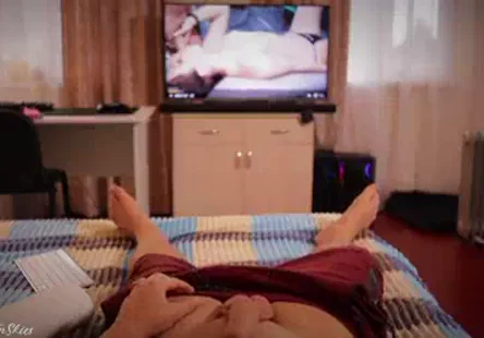 Chatte tellement bonne quon a fini par enregistrer tout le film.