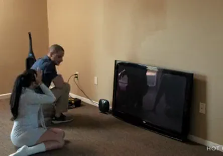 Se masturber au son de ma bite glissant sur sa bite.