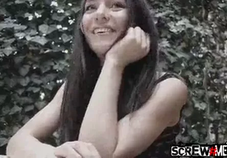 Baiser ma copine en même temps.